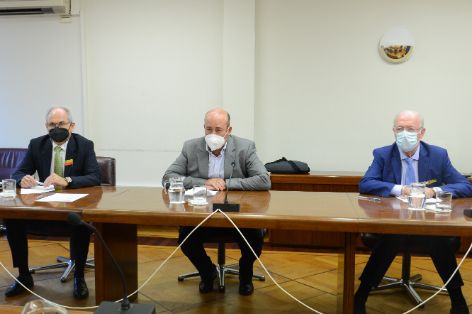 HOY, EN LA SEDE DEL MINISTERIO