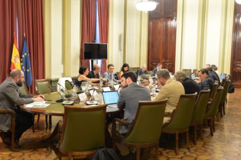 HOY, EN UNA REUNIÓN MANTENIDA EN LA SEDE DEL MINISTERIO