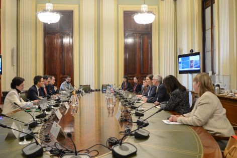 Hoy, en la sede del ministerio