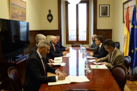 HOY, EN LA SEDE DEL MINISTERIO 