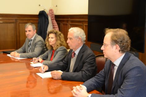 Hoy, en la sede del ministerio  