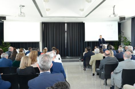 Hoy, en la clausura de la asamblea de la Federación Española del Vino 