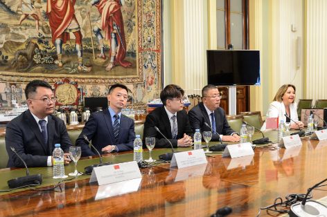 HOY, EN LA SEDE DEL MINISTERIO