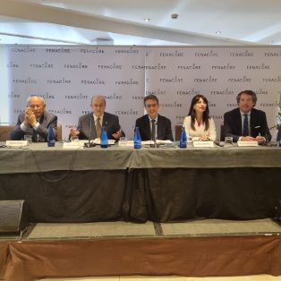 Hoy, en la clausura de la XXI jornada técnica de la Federación Nacional de Comunidades de Regantes (Fenacore) 