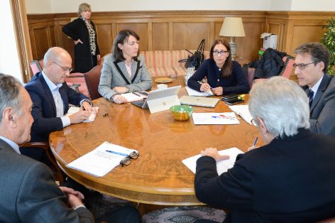 Hoy, en la sede del ministerio 