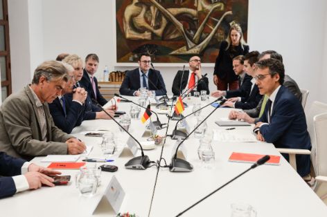 Hoy, en la sede del ministerio 