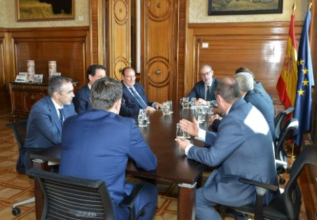 Dentro de la línea de apoyo para el acceso a la financiación del sector agroalimentario y pesquero
