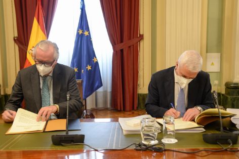 FIRMADO HOY POR EL SUBSECRETARIO DEL MAPA, LUIS ÁLVAREZ-OSSORIO, Y EL PRESIDENTE DE AGROSEGURO, IGNACIO MACHETTI