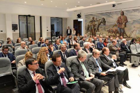 En la presentación de la plataforma “SAECA Online”