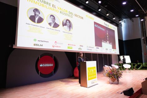 En la inauguración del III Congreso Ibérico de Fincas Rústicas 