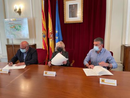 MEDIANTE CUATRO CONVENIOS FIRMADOS HOY