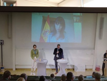 Hoy, en la clausura de una conferencia sobre el Pacto Rural Europeo 