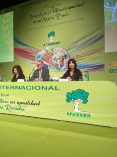 Hoy, en Madrid, en el III Congreso Internacional de la Confederación de Federaciones y Asociaciones de Familias y Mujeres del Medio Rural  