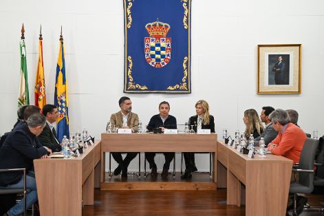 El ministro visita zonas agrarias dañadas en Andalucía