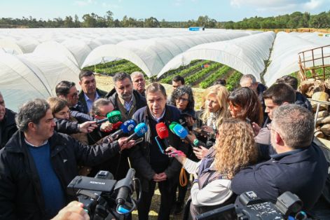 El ministro visita zonas agrarias dañadas en Andalucía