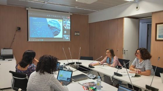 En una apuesta por acercar el trabajo científico al sector pesquero