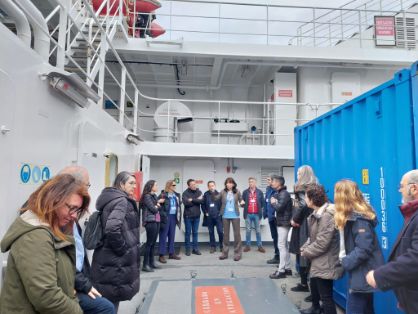 En una jornada a bordo del buque Intermares, en el marco de la Semana de la Administración Abierta