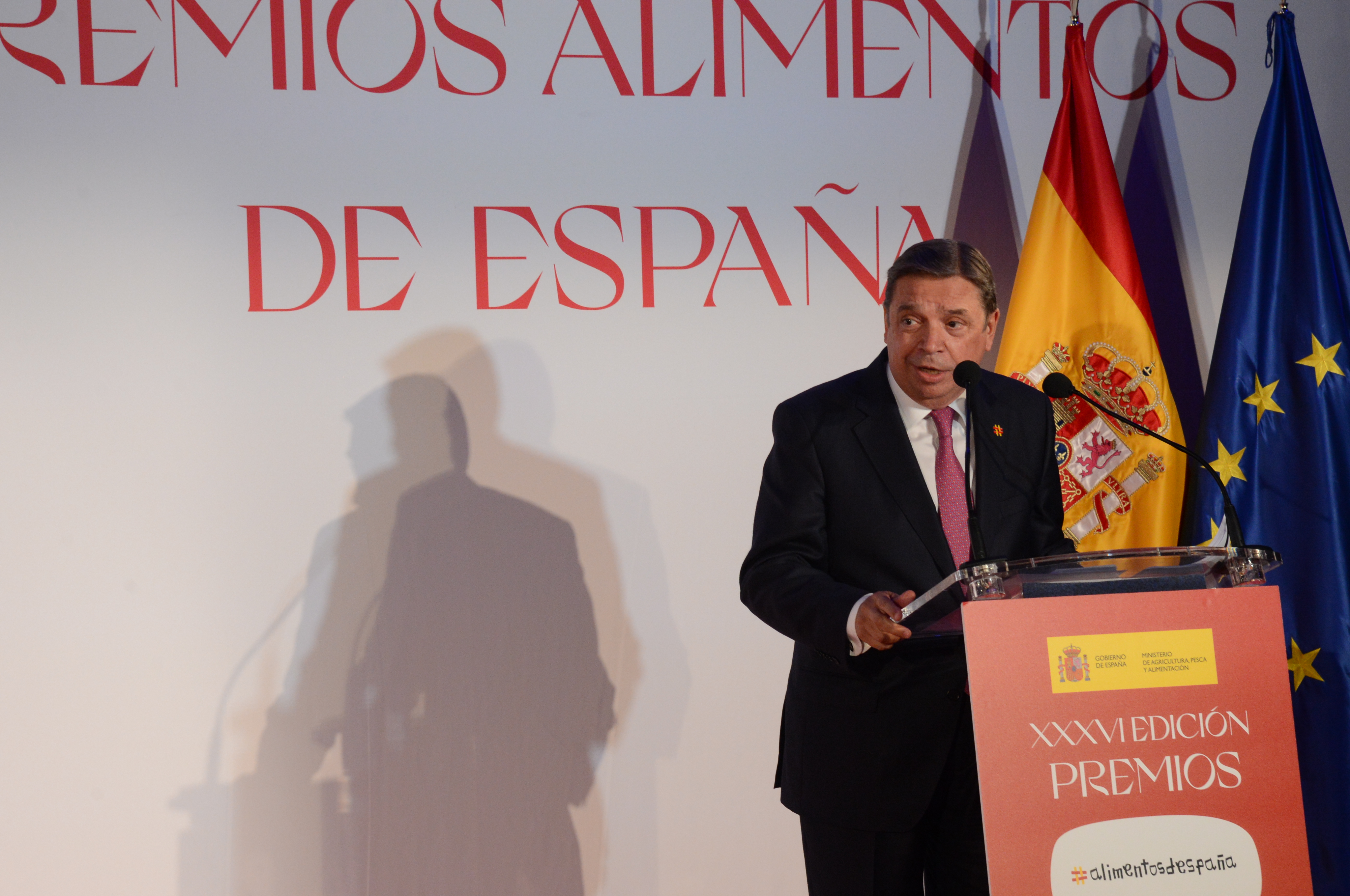 D Luis Planas Puchades, Ministro de Agricultura, Pesca y Alimentación
