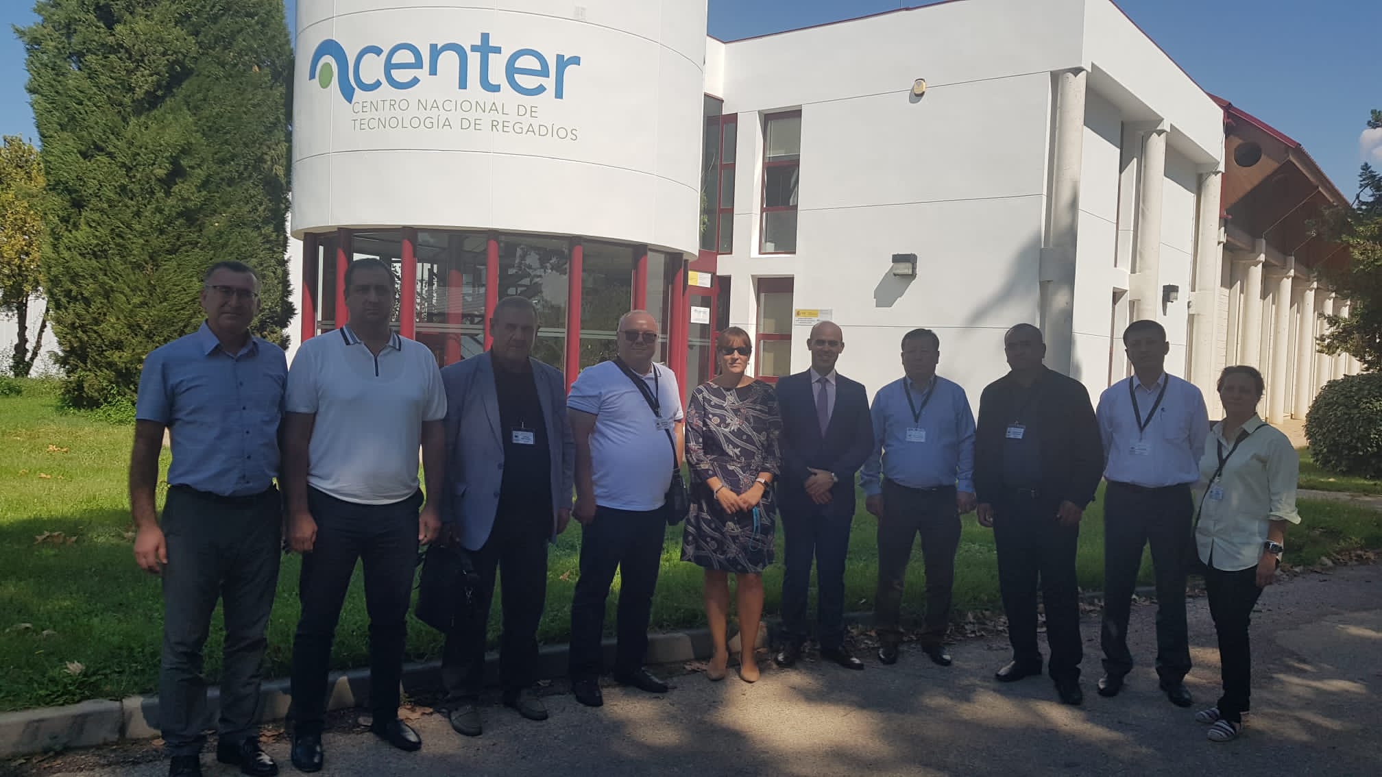 VISITA DE UNA DELEGACIÓN DE LA REPÚBLICA DE UZBEKISTÁN AL CENTER