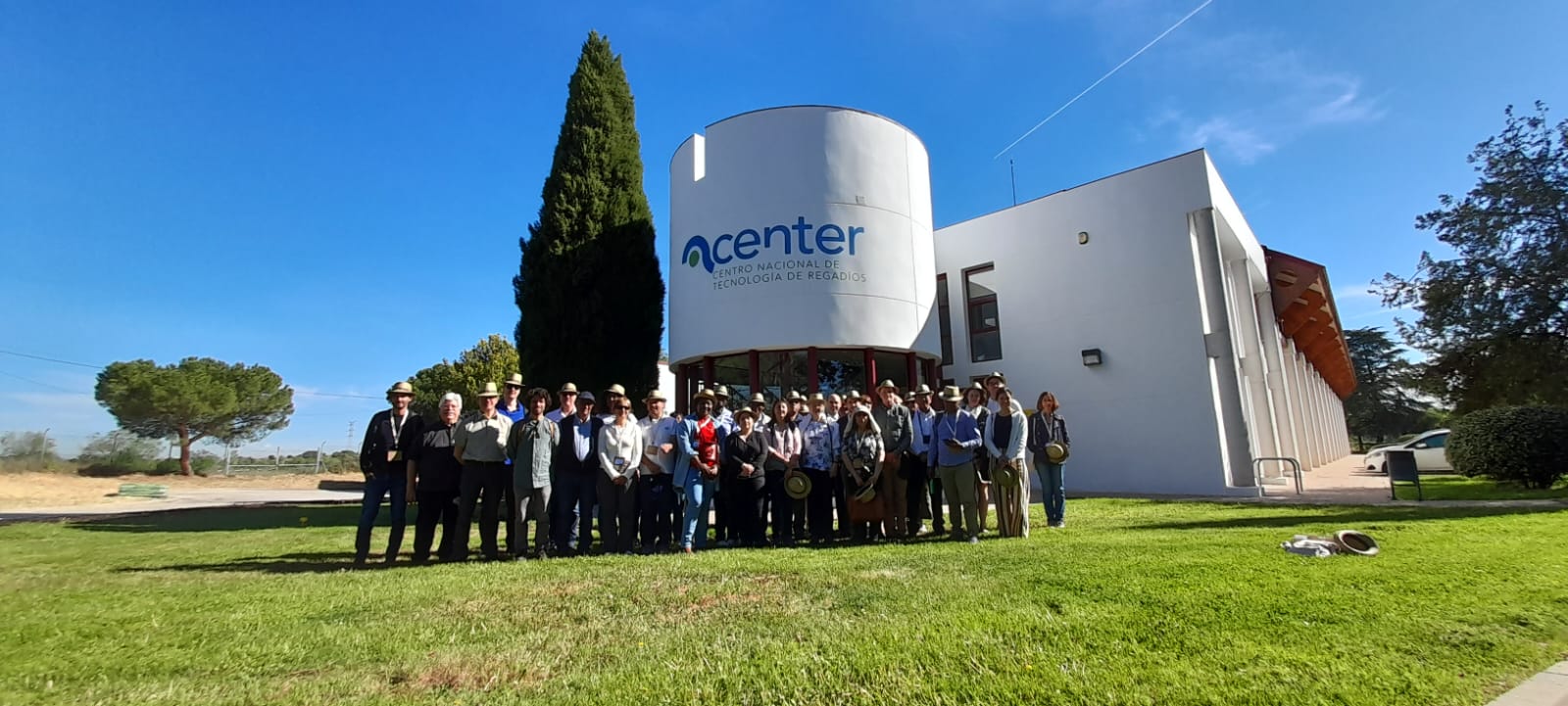 VISITA INTERNACIONAL AL CENTER DE REPRESENTANTES DE LA ALIANZA GLOBAL DE INVESTIGACIÓN SOBRE GASES DE EFECTO INVERNADERO EN AGRICULTURA (GRA)