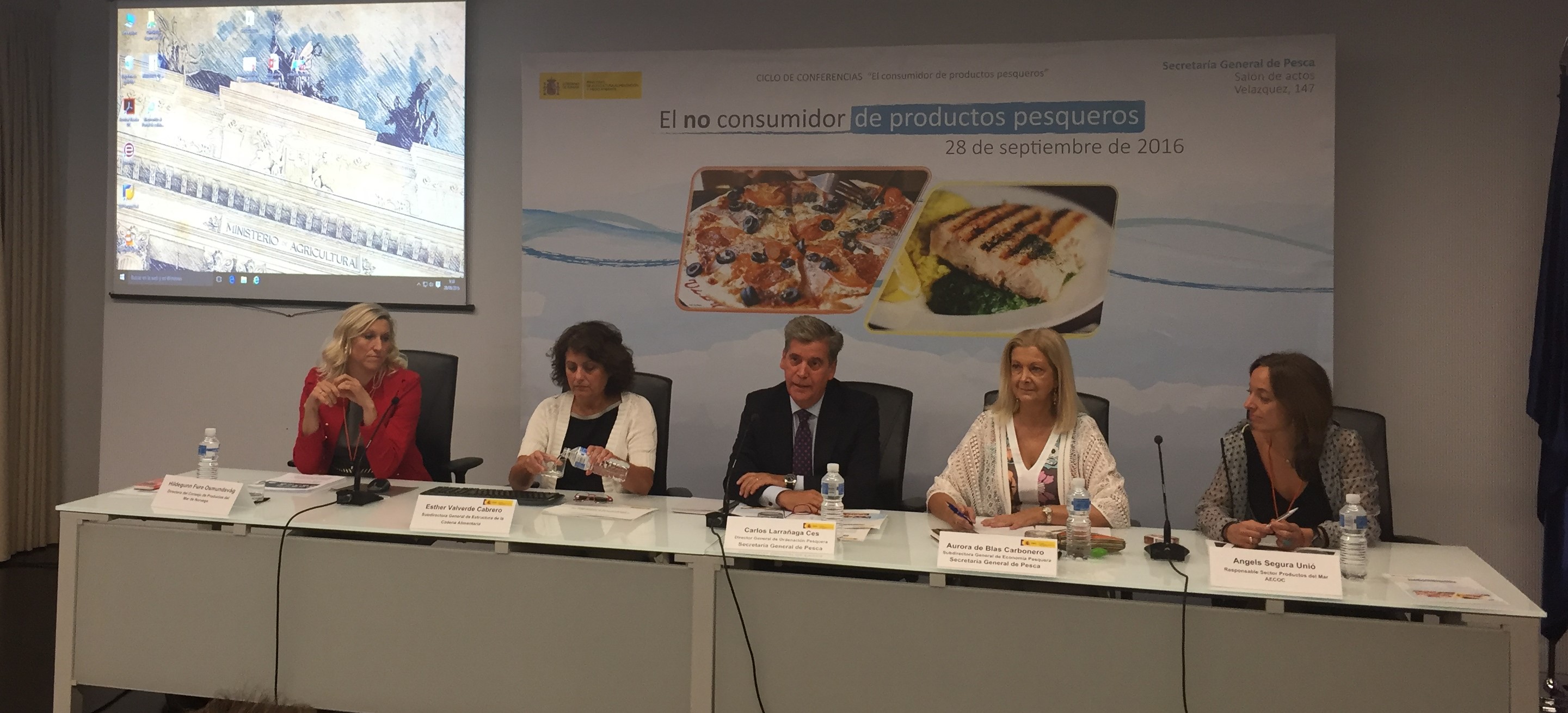 Foto tercera conferencia 2